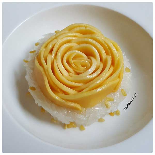ข้าวเหนียวมะม่วงดอกกุหลาบ เสกขนมไทยเป็นดอกไม้สวยเก๋