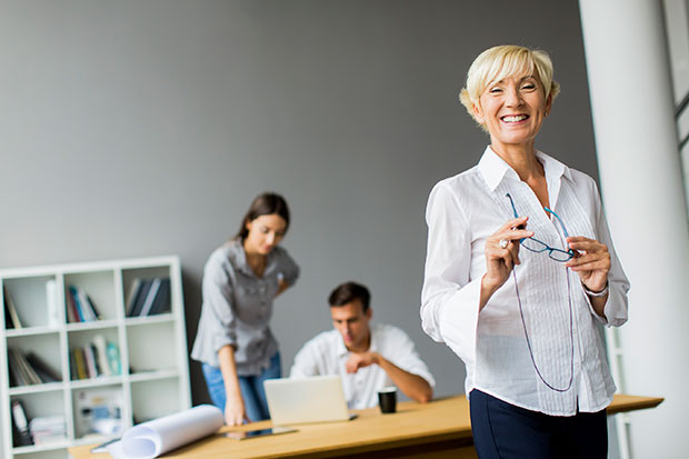 Ways To Keep Your Boss Happy 8 วิธีทำให้หัวหน้าของคุณประทับใจโดยที่คุณไม่ต้องเสียสุขภาพจิต