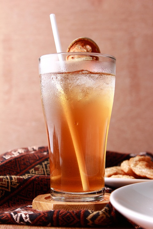 น้ำมะตูมหอมหวานชุ่มคอ เครื่องดื่มจากสมุนไพรไทย