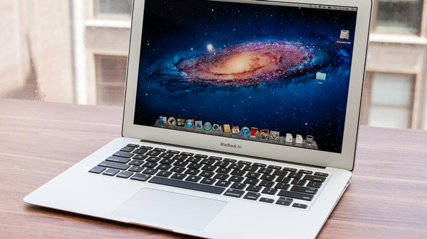 แอปเปิล จ่อเปิดตัว MacBook Air รุ่นใหม่ ขนาด 13 และ 15 นิ้ว ปีหน้า เบาและบางกว่าเดิม