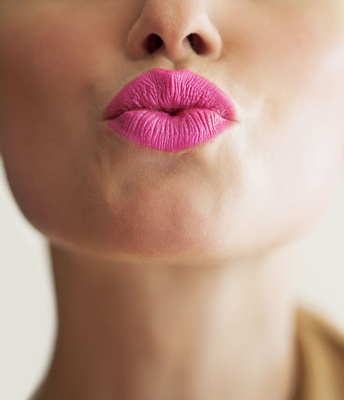 ริมฝีปากแบบไหนของผู้หญิงที่มีเสน่ห์มากที่สุด เมื่อพิจารณาตามหลักวิทยาศาสตร์