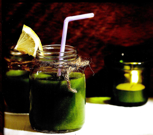 Green Plus เครื่องดื่มสีเขียวช่วยล้างพิษในร่างกาย