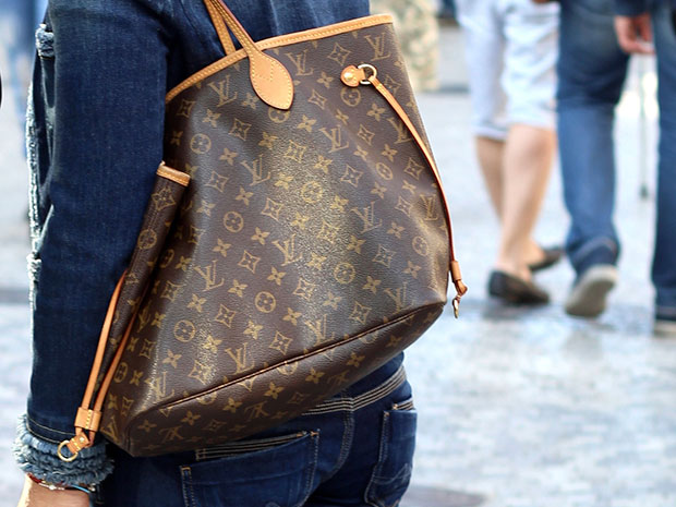 17 สิ่งที่คุณอาจไม่เคยรู้เกี่ยวกับ Louis Vuitton