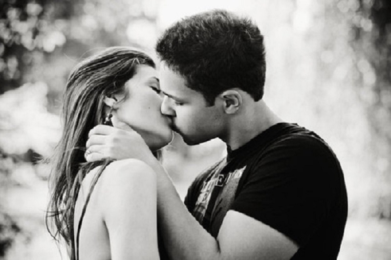 4 ความอัศจรรย์ในการจูบ ที่คุณอาจะไม่เคยรู้