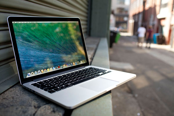 แอปเปิลประกาศให้เคลมฟรี ปัญหาหน้าจอลอกใน MacBook Pro
