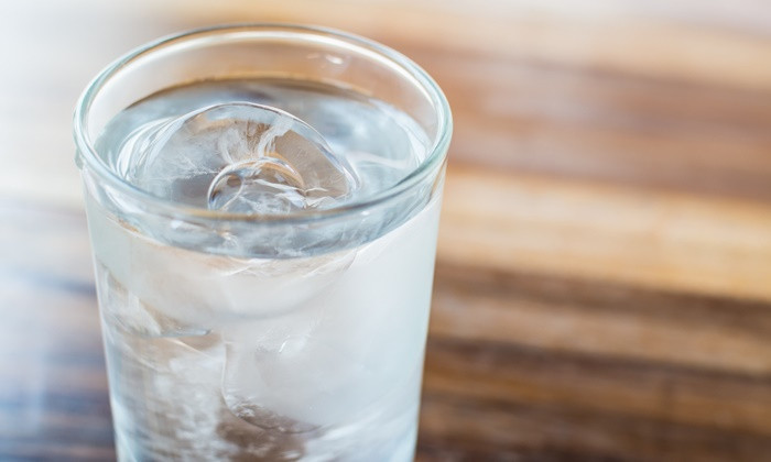 ดื่มน้ำเย็น อันตรายต่อสุขภาพจริงหรือ?