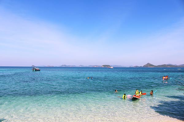 20 เรื่องน่ารู้เกาะขาม ชลบุรี ไปเที่ยวเองได้ง่าย ไม่ยากอย่างที่คิด