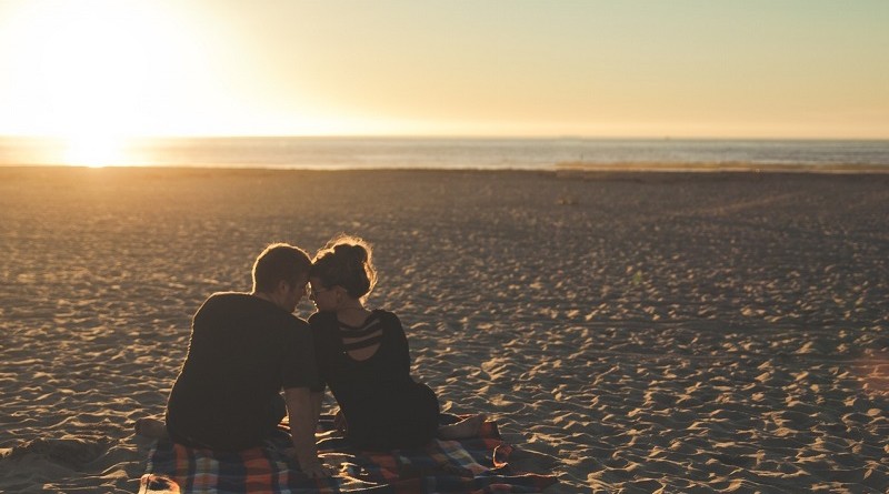 4 วิธีเช็คความพึงพอใจคู่เดทในการเดทครั้งแรก ว่าจะได้ไปต่อ หรือโบกมือบาย