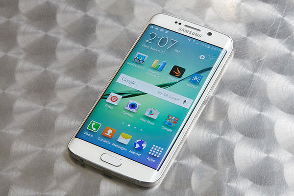 ลือว่อนเน็ต Samsung เตรียมจับมือ Google พัฒนา TouchWiz ให้ลื่นกว่า iOS!